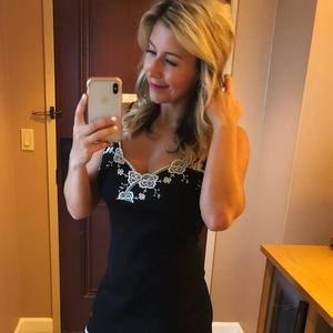 Meet your Posher, Stephanie